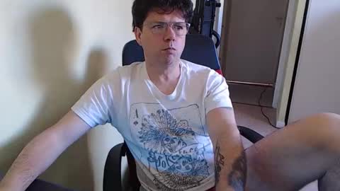 Snapshot of mistercoeur1 chatting on 15, 4, 2026 mistercoeur online show from 15, 4, 2026