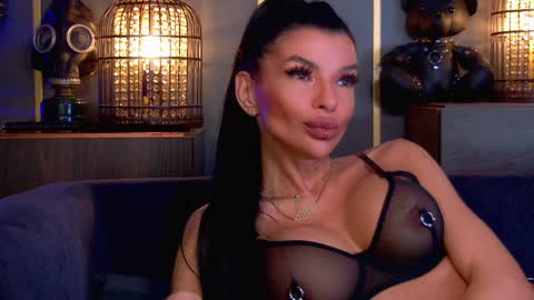 Snapshot of mistresselenia chatting on 9, 4, 2026 Elenia online show from 9, 4, 2026