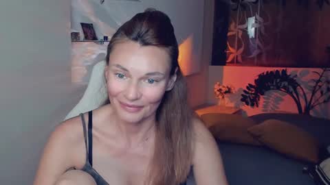 MistyBarnes NONUDE MODEL online show from 15, 6, 2026