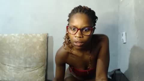 moghelslay online show from 9, 6, 2026