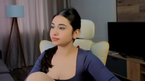 Snapshot of monarchbaby chatting on 22, 6, 2026 Lana online show from 22, 6, 2026