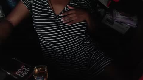 Monique Miles online show from 5, 7, 2026