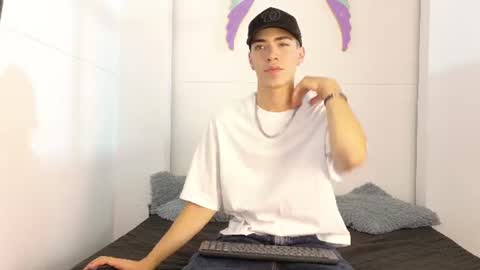   online show from 24, 6, 2026