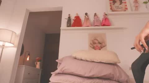 Angels online show from 27, 5, 2026