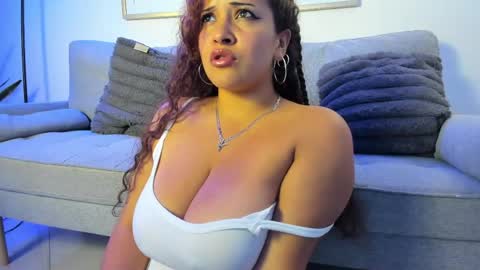 Snapshot of moon_shaddow chatting on 28, 5, 2026 Moon online show from 28, 5, 2026