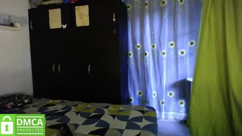 Snapshot of mr_mrscurie chatting on 11, 4, 2026 Mr Mrs Curie online show from 11, 4, 2026