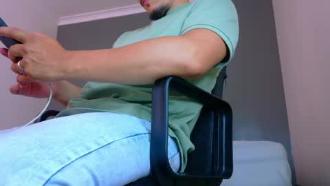 Snapshot of mrfox__ chatting on 18, 6, 2026 Mr Fox online show from 18, 6, 2026