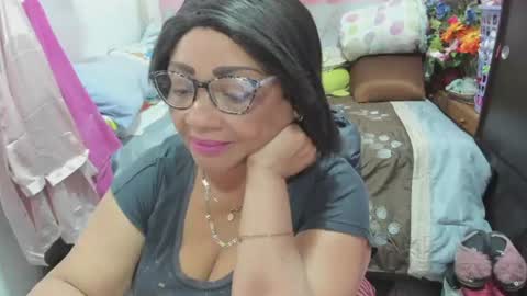 mrs_mommy online show from 13, 6, 2026