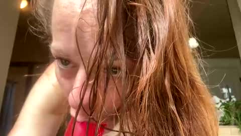 Snapshot of msfreckles92 chatting on 2, 5, 2026 msfreckles92 online show from 2, 5, 2026