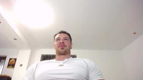 AJ online show from 8, 6, 2026
