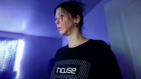 ghost mantis online show from 29, 5, 2026