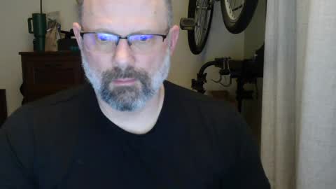 Just hanging out - No pressure online show from 20, 6, 2026