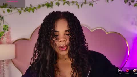 NahiaraReina  online show from 13, 6, 2026
