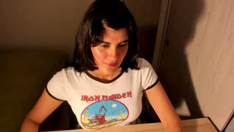 independent model online show from 9, 6, 2026