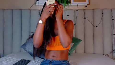 Snapshot of nahomicampbell_ chatting on 20, 5, 2026 VICTORIA online show from 20, 5, 2026