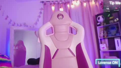 nahomy 2308 online show from 30, 5, 2026