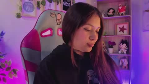 nahomy_bell online show from 21, 7, 2026