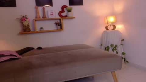 nairagold_ online show from 16, 5, 2026