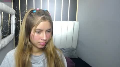 Snapshot of nancy_blonde chatting on 24, 4, 2026 nancy blonde online show from 24, 4, 2026