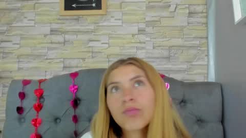 Snapshot of nancy_blonde chatting on 7, 5, 2026 nancy blonde online show from 7, 5, 2026