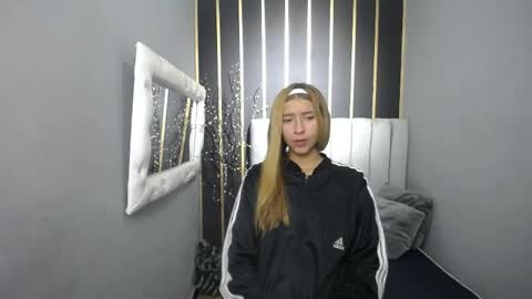 Snapshot of nancy_blonde chatting on 11, 5, 2026 nancy blonde online show from 11, 5, 2026