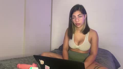 Snapshot of nancybaby67 chatting on 3, 5, 2026 nancy online show from 3, 5, 2026