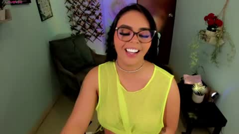 naomi_aniston online show from 19, 6, 2026