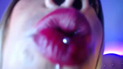 naomi_shayk online show from 5, 6, 2026