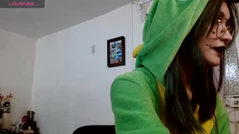 Snapshot of naomi_unu chatting on 13, 6, 2026 Naomi online show from 13, 6, 2026