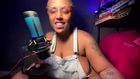 Naomigiirl6 online show from 6, 6, 2026