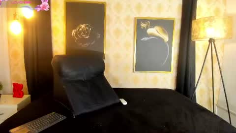 NATALIE online show from 22, 6, 2026