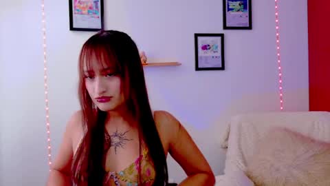Nathalia Ramirez online show from 16, 6, 2026
