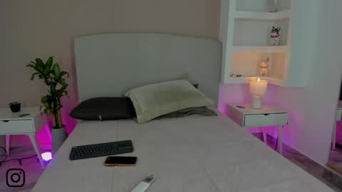 NATHALY  online show from 9, 6, 2026