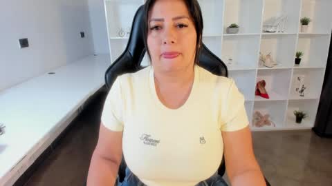 Jazmin Bigboobs online show from 6, 6, 2026