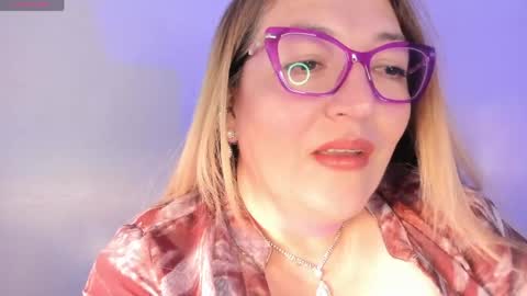 Nataly online show from 6, 6, 2026