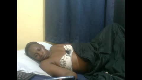Snapshot of naughty_slender2 chatting on 8, 5, 2026 jn online show from 8, 5, 2026