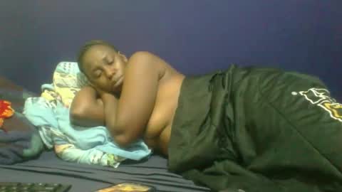 Snapshot of naughty_slender2 chatting on 15, 5, 2026 jn online show from 15, 5, 2026