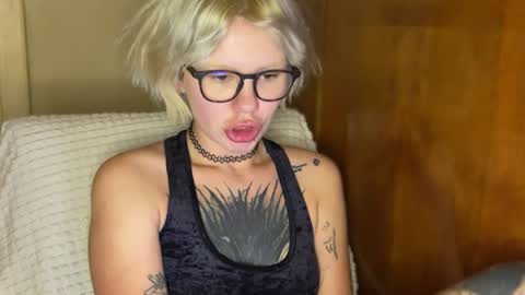 NaughtyLayla666 online show from 12, 6, 2026