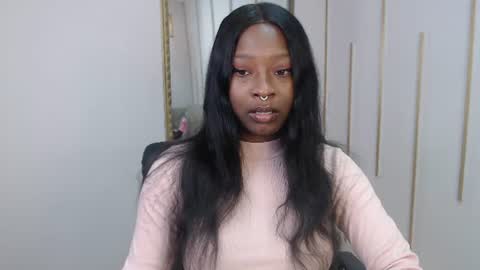 Nayaris 3 online show from 23, 6, 2026