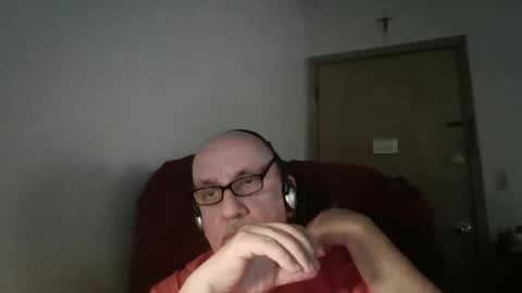 Snapshot of needlesslove chatting on 7, 6, 2026 Tom online show from 7, 6, 2026