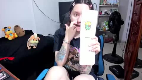 Geek Nicole    im Neeko UwU online show from 16, 6, 2026