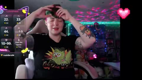 Snapshot of nerdy_squirty chatting on 25, 5, 2026 NerdySquirty online show from 25, 5, 2026
