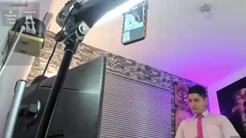 Nicolas Fellener online show from 21, 6, 2026