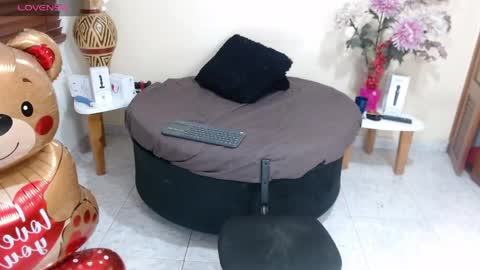 Nicole Santana online show from 5, 6, 2026