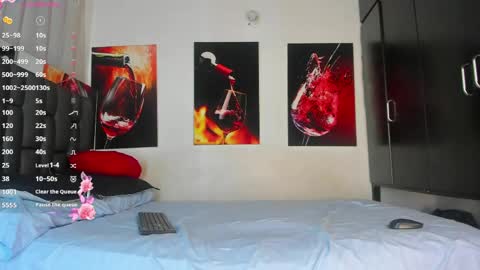 nicolle_hanks1 online show from 14, 5, 2026