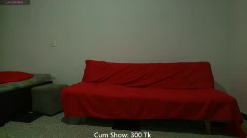 Snapshot of nikki_uwu chatting on 8, 6, 2026 nikki_uwu online show from 8, 6, 2026
