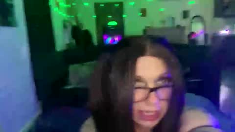 Nikki Neverland online show from 9, 6, 2026