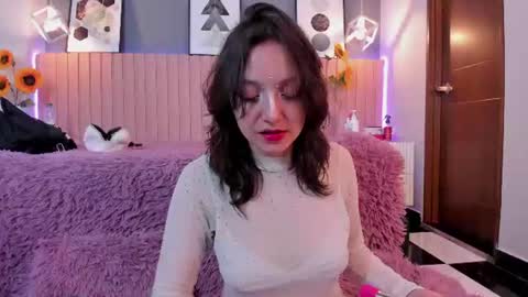 nina_ford_ online show from 24, 6, 2026
