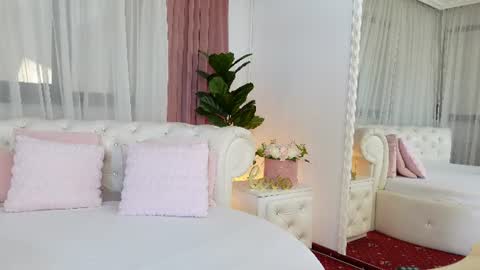 NinaCrystal online show from 19, 6, 2026