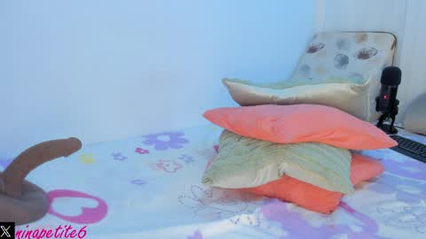 Snapshot of ninapetite chatting on 1, 4, 2026 0nly F4ns Ninapetite80 online show from 1, 4, 2026